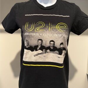 U2 Band women T-shirt in size S